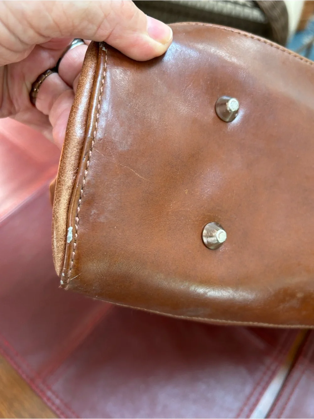 Vintage Classic Gianni Bernini Brown Leather Tote Handbag, many sections. Zips.
